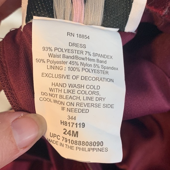 Rare editions size 24 months burgundy velvet dress rhinestone bow cap sleeve - Picture 5 of 6